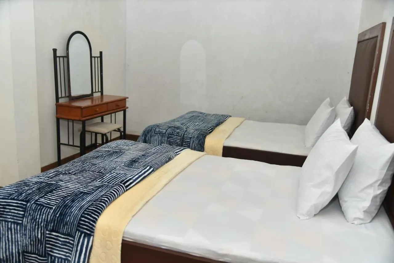 Shiny Cot Double Room With Garden View Nuwara Eliya 0*,
