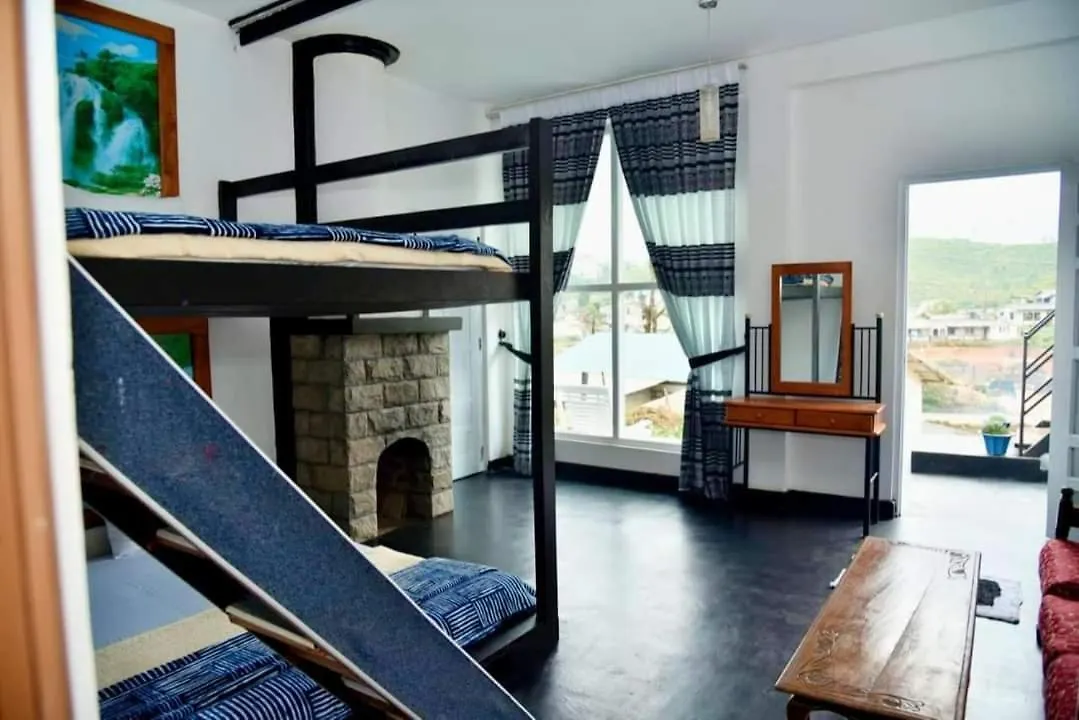 Guest house Shiny Cot Double Room With Garden View Nuwara Eliya Sri Lanka